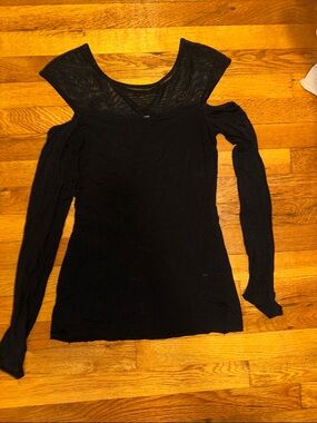 Bailey 44 Black Cold-Shoulder Long Sleeve Top